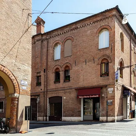 Guesthost - Mercato Fancy 아파트 페라라