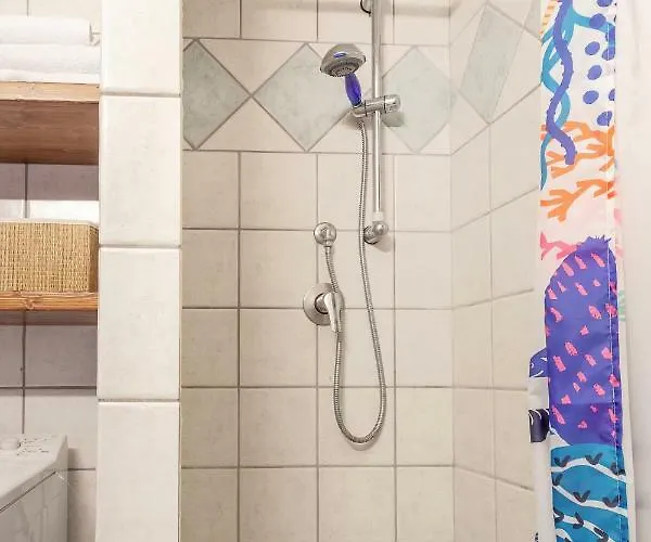 Guesthost - Mercato Fancy Ferrara